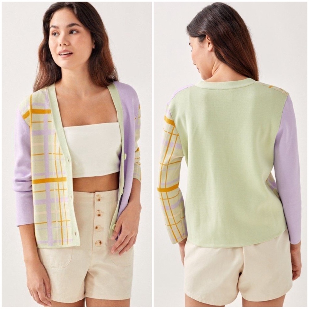 •LOVE, BONITO• Lavender Plaid Wisteria V-Neck Button Front Knit Cardigan‎ Size 4